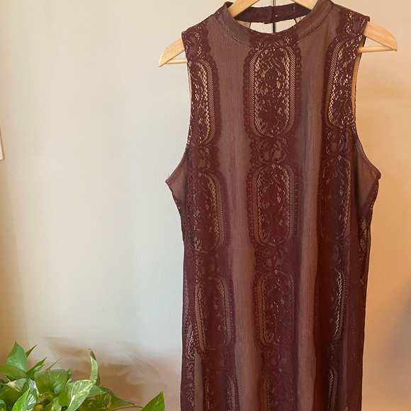 Maroon Lace Dress (lined) - Picture 1 of 9